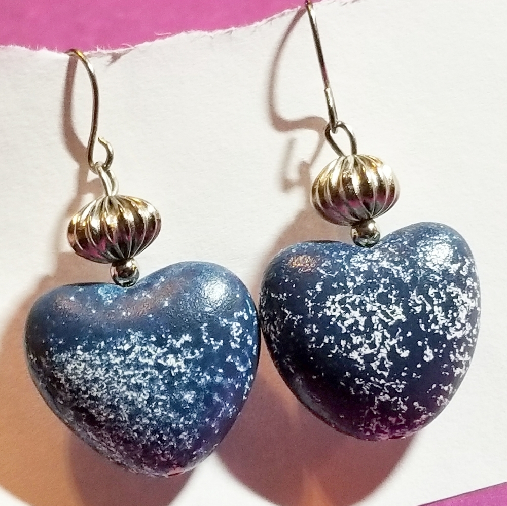 Vintage earrings speckled blue heart silver tone